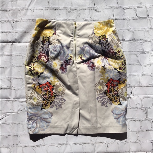 H&M 8 Floral Contour Pencil Skirt Gold Zip EUC - Picture 6 of 8